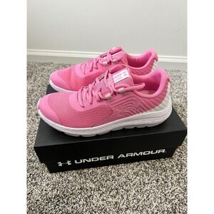 Under Armour Outhustle size 4.5y BRAND NEW!